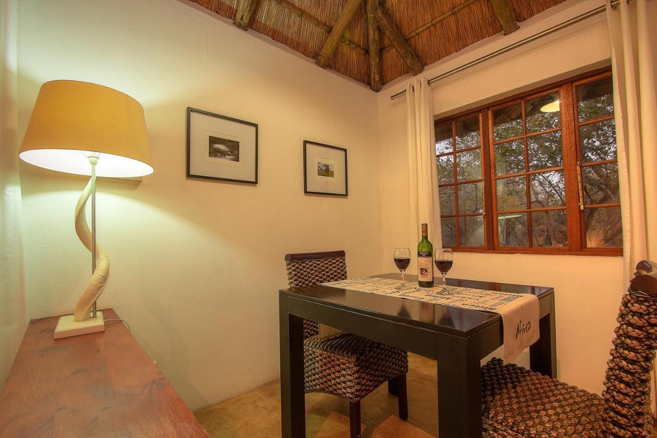 South Safari Lodge Marloth Park Bagian luar foto