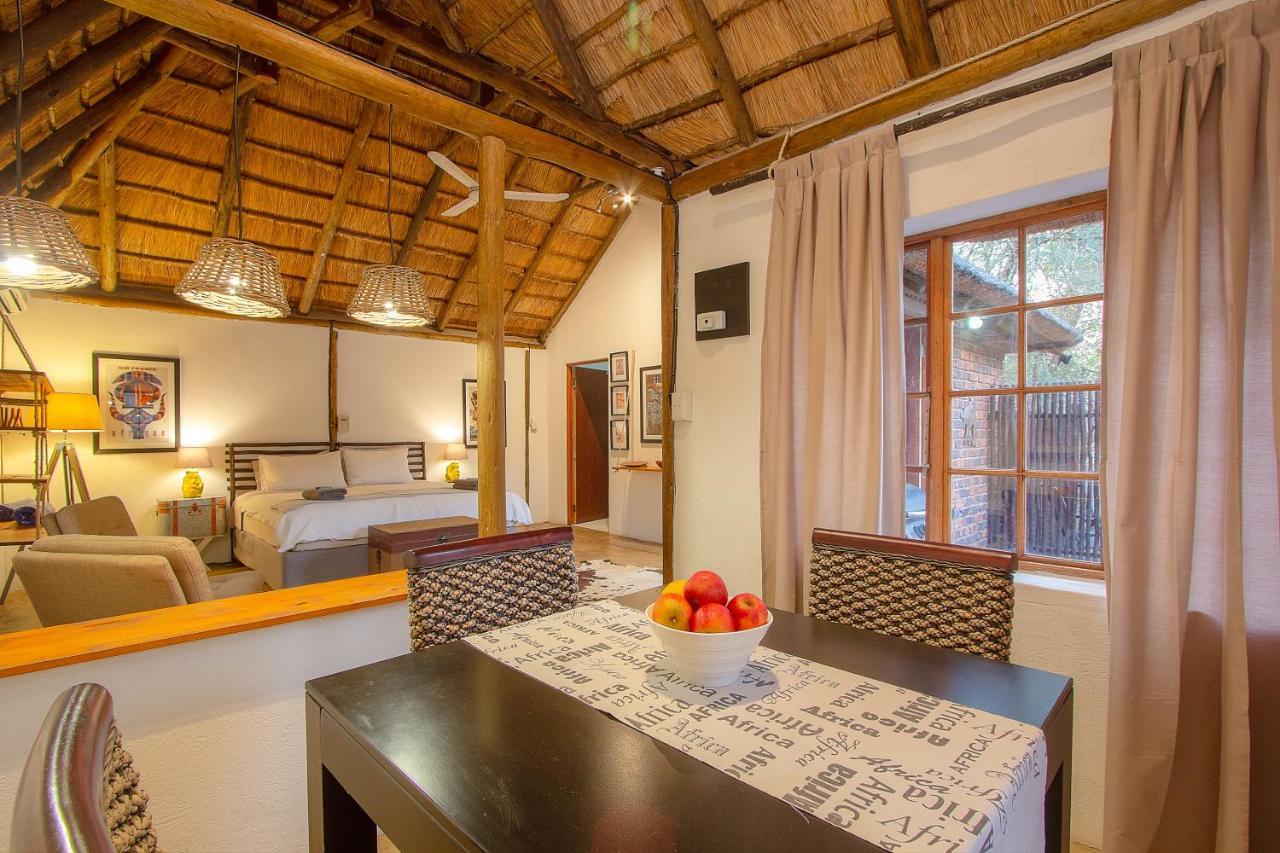 South Safari Lodge Marloth Park Bagian luar foto