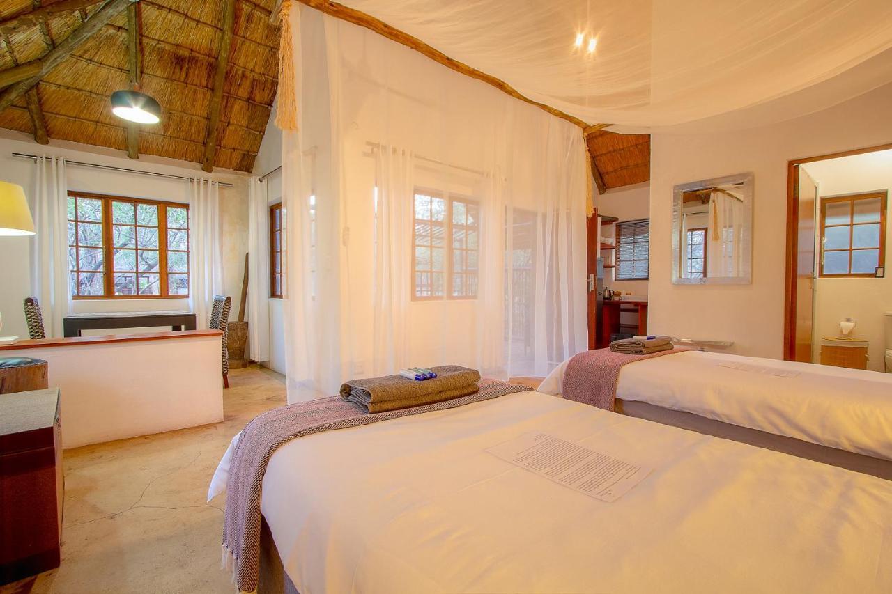 South Safari Lodge Marloth Park Bagian luar foto