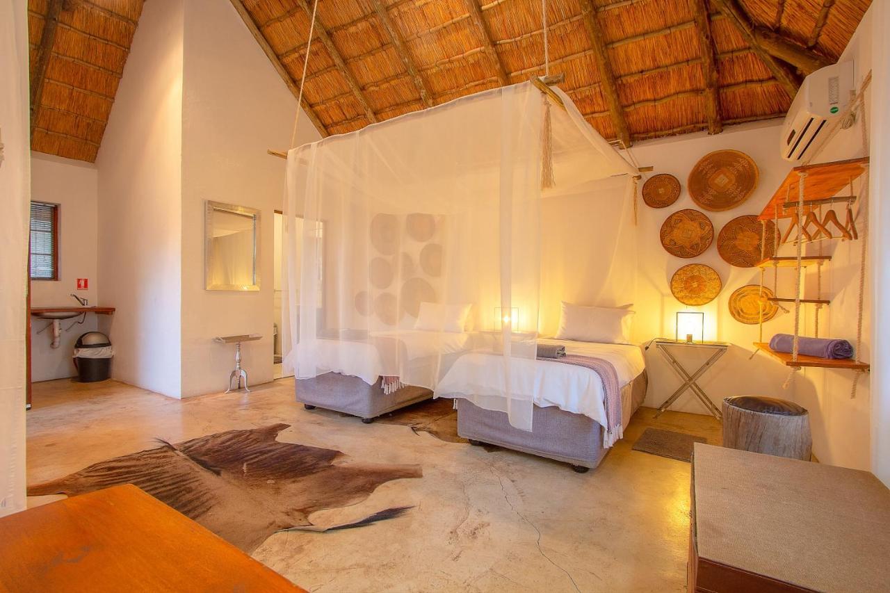 South Safari Lodge Marloth Park Bagian luar foto